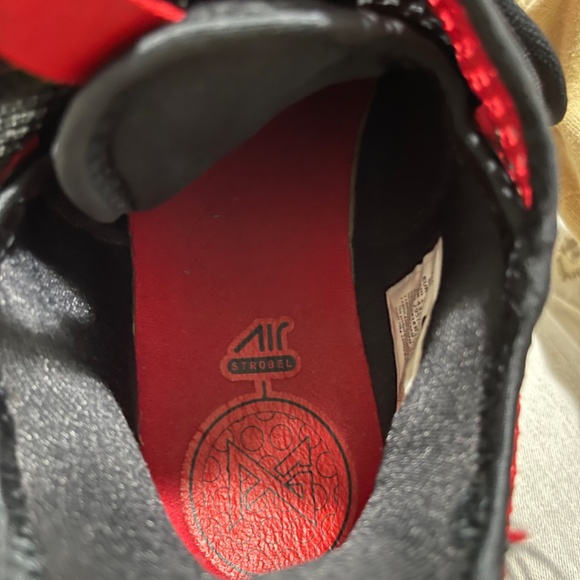 Nike PG 4 Bred main image 5